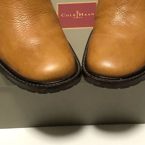 HPπ COLE HAAN Country Vibram Leather EUC Brown Heeled Ankle Boots 8B Like NEW - Picture 10 of 16